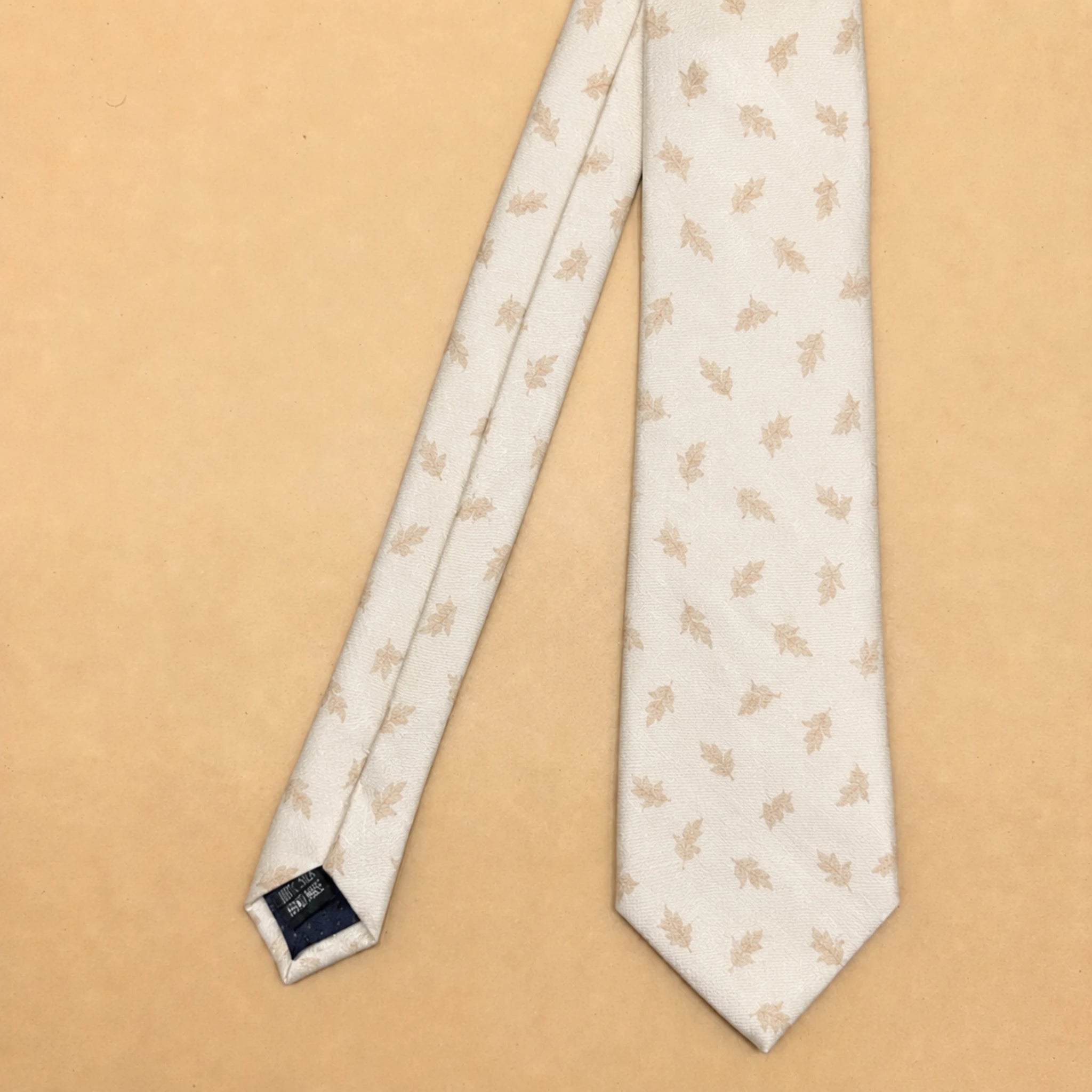 Ivory and Gold Motif Silk Necktie