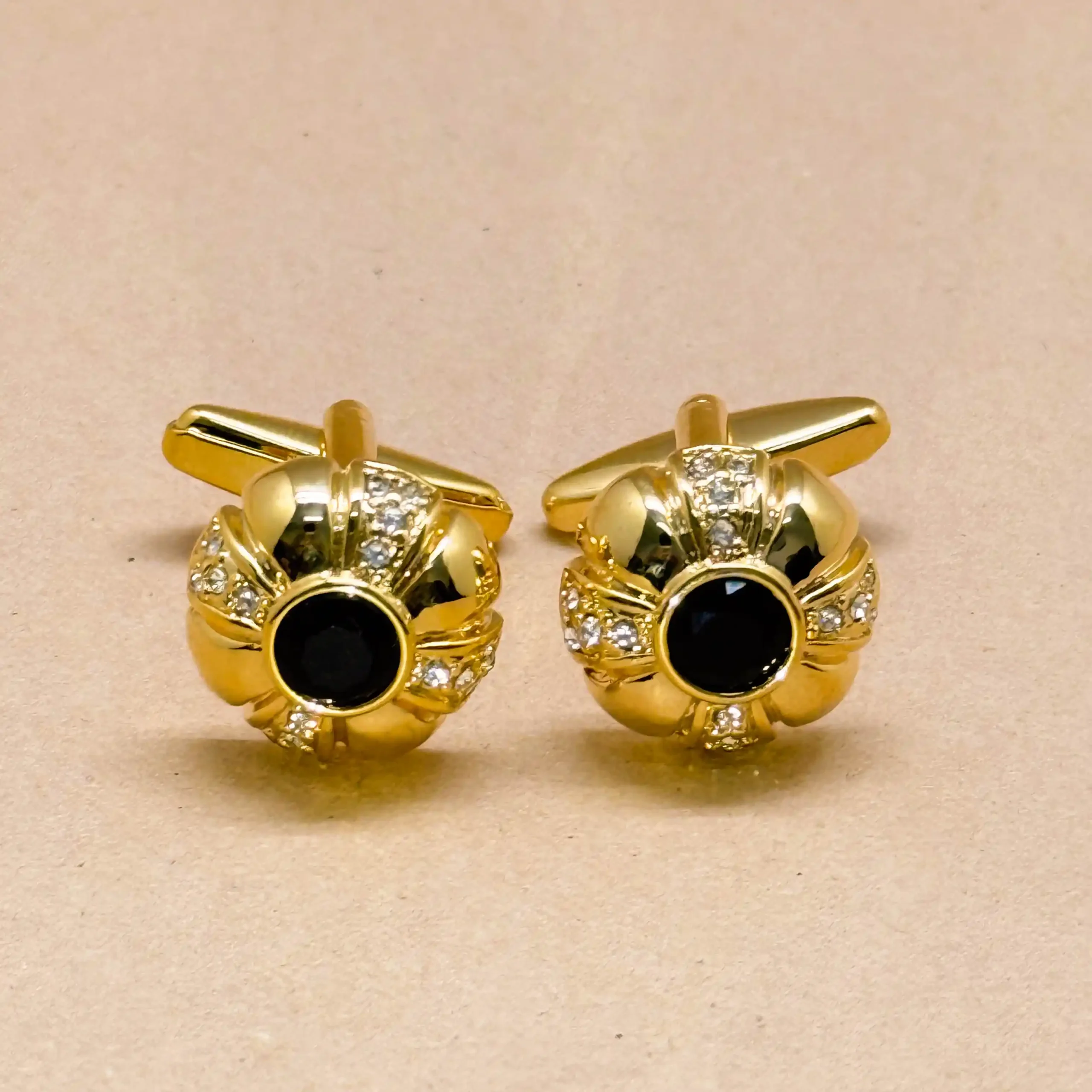 uc Vintage Black Stone Gold Cufflinks - Image 1