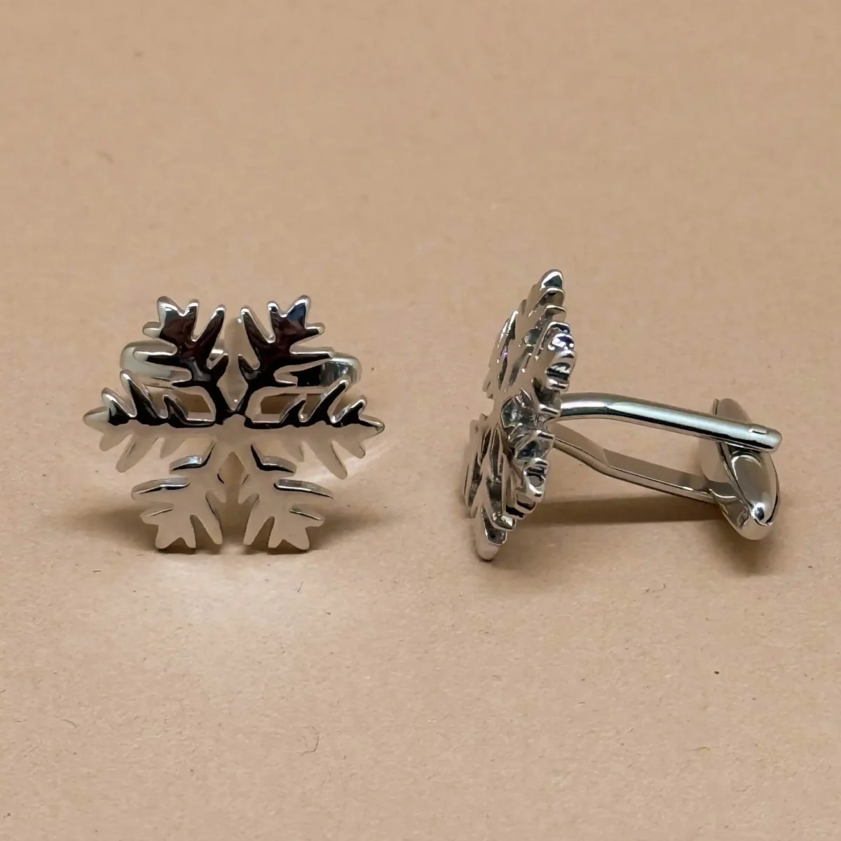 Silver Snowflake Designer Cufflinks - Image 2
